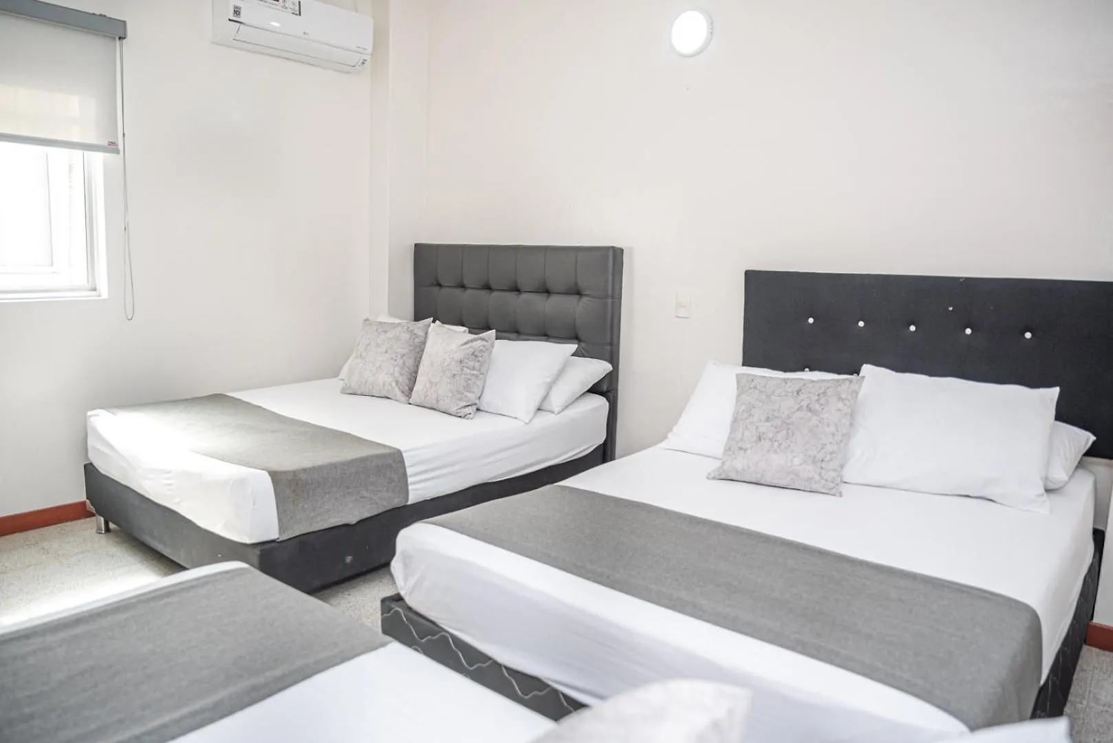 Hotel Villa Park Real Μεντεγίν